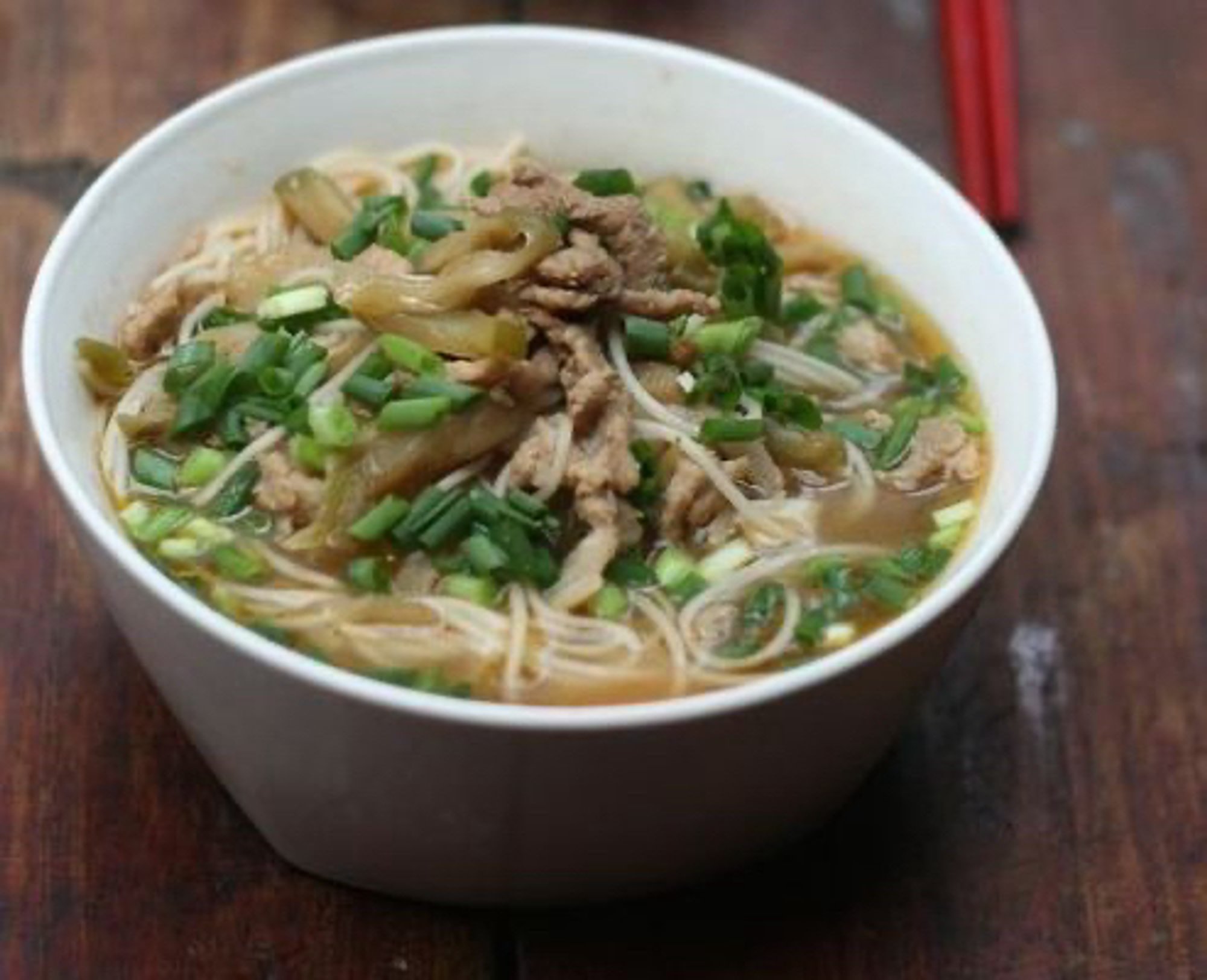 Shredded Pork Noodle Soup with Pickled Tuber 榨菜肉丝面