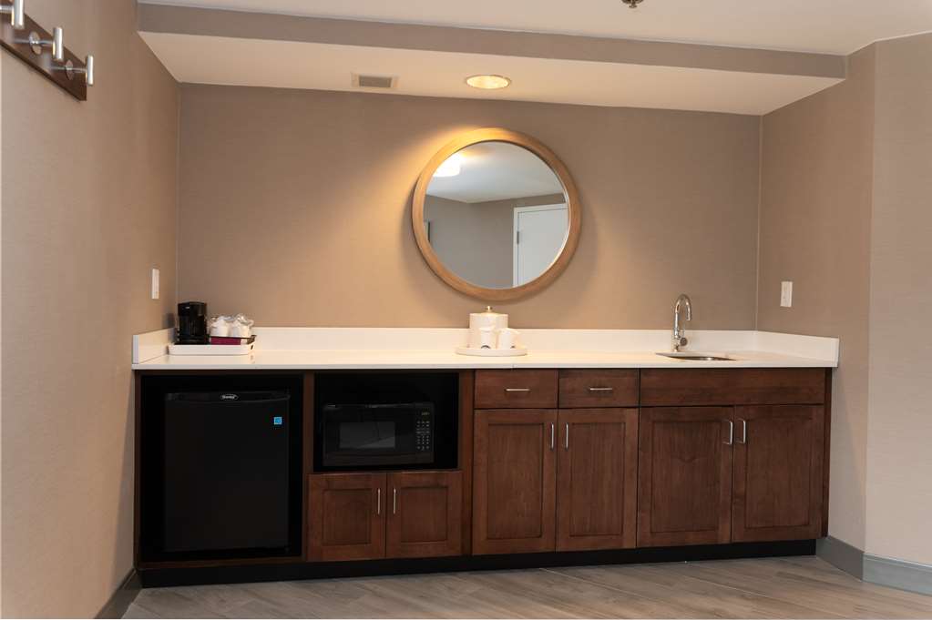 Hampton Inn & Suites Arlington Crystal City DCA Image