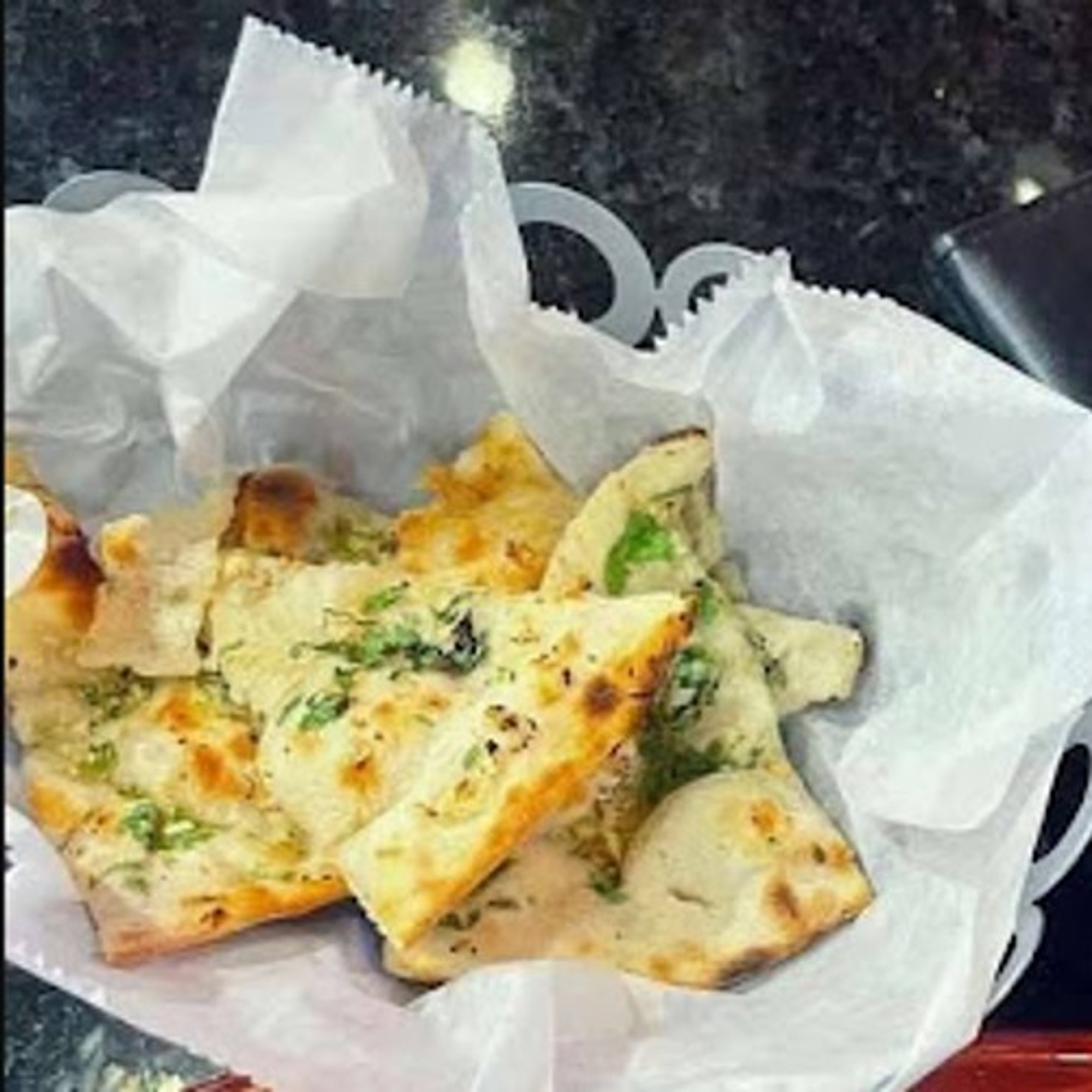 CHILI GARLIC NAAN
