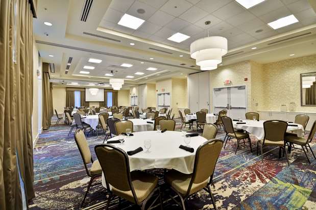 Images Hilton Garden Inn Detroit Troy