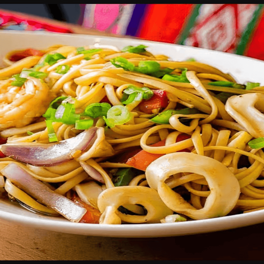 Tallarin Saltado De Mariscos