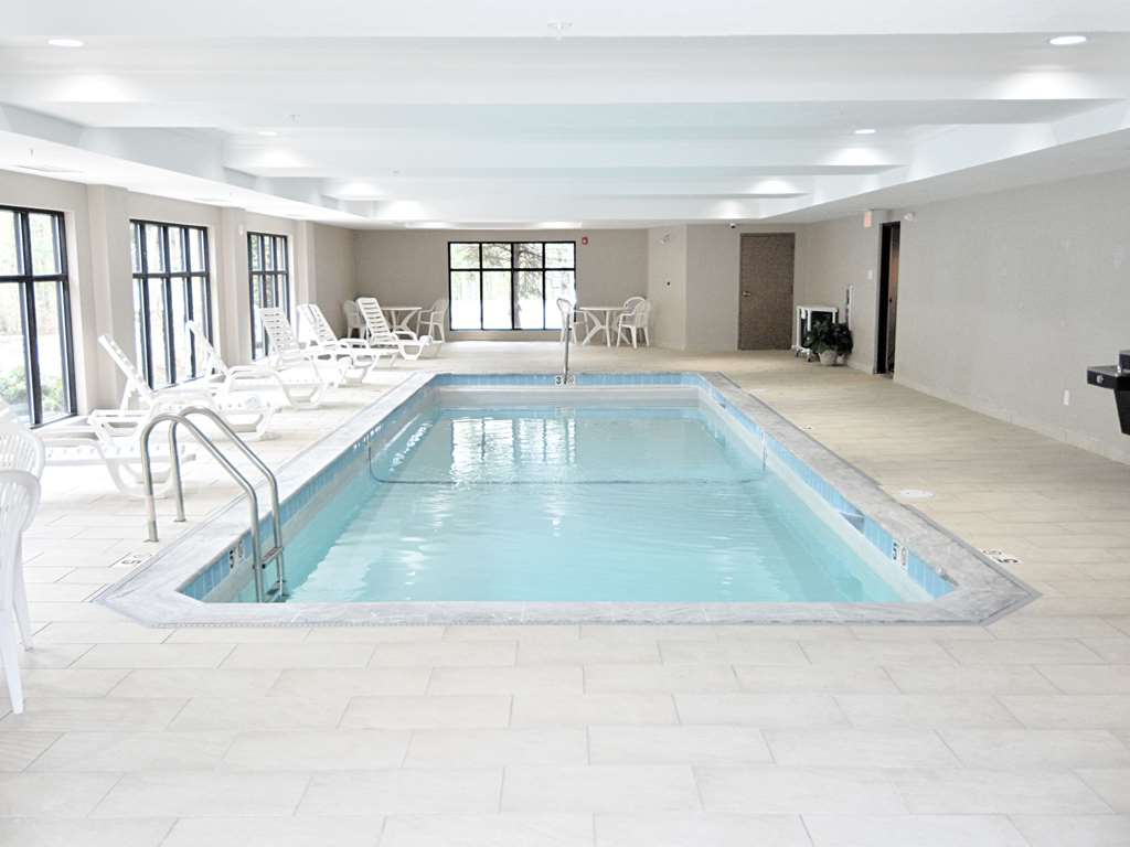 Hampton Inn Auburn Image