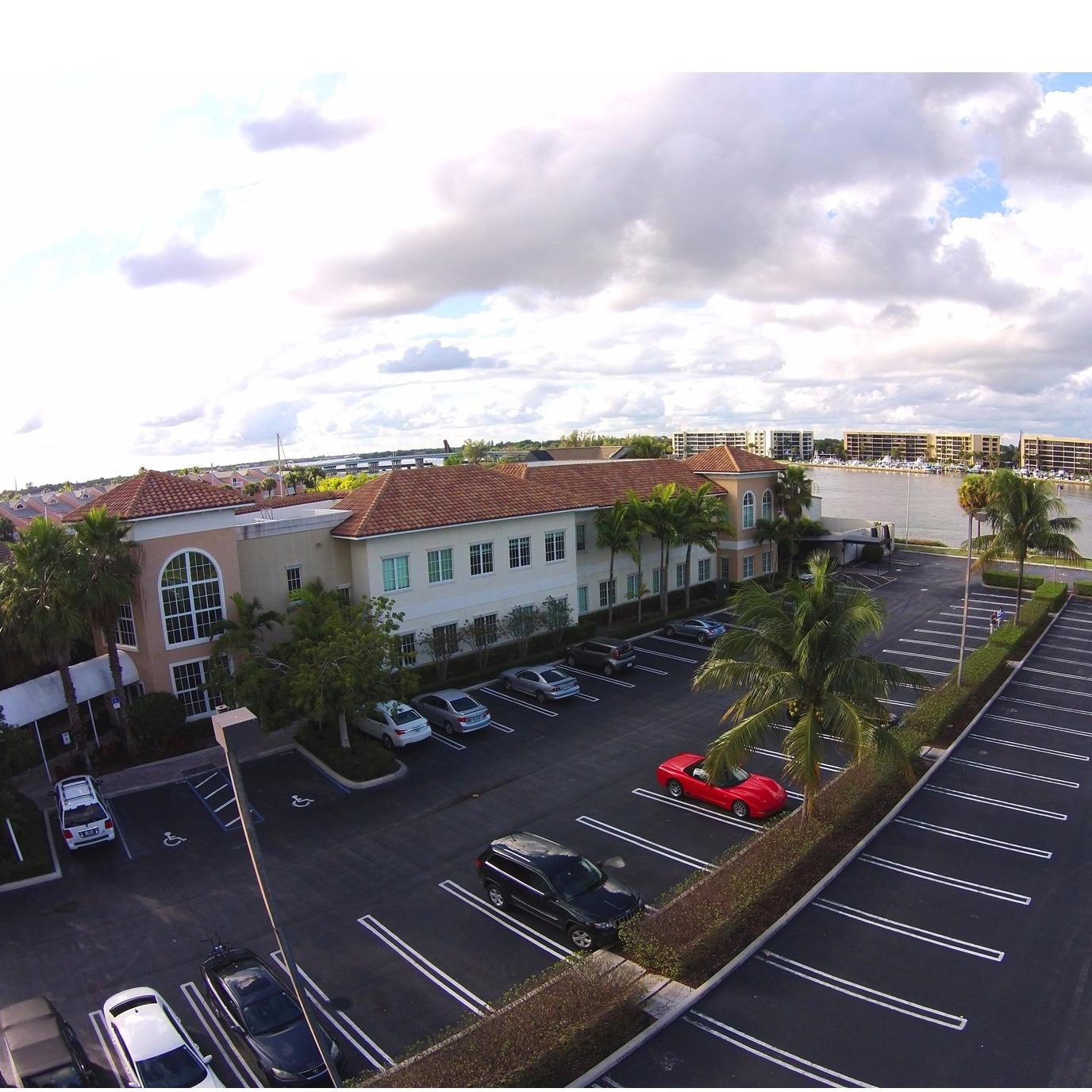 Law Office of Russell Kerr, P.A. Logo