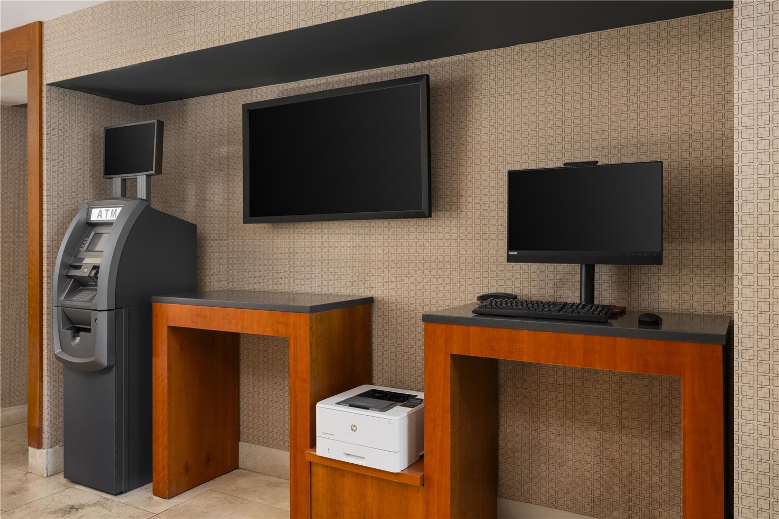 Best Western Premier Plainview-Long Island Hotel Image