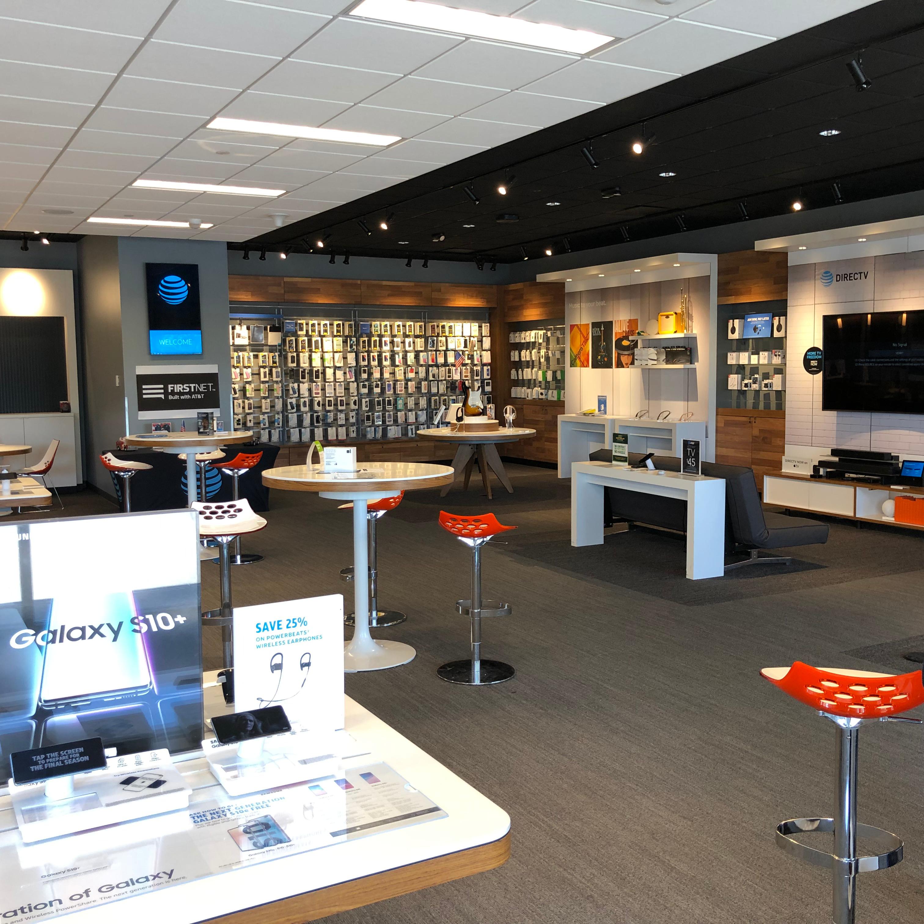 AT&T Store Photo