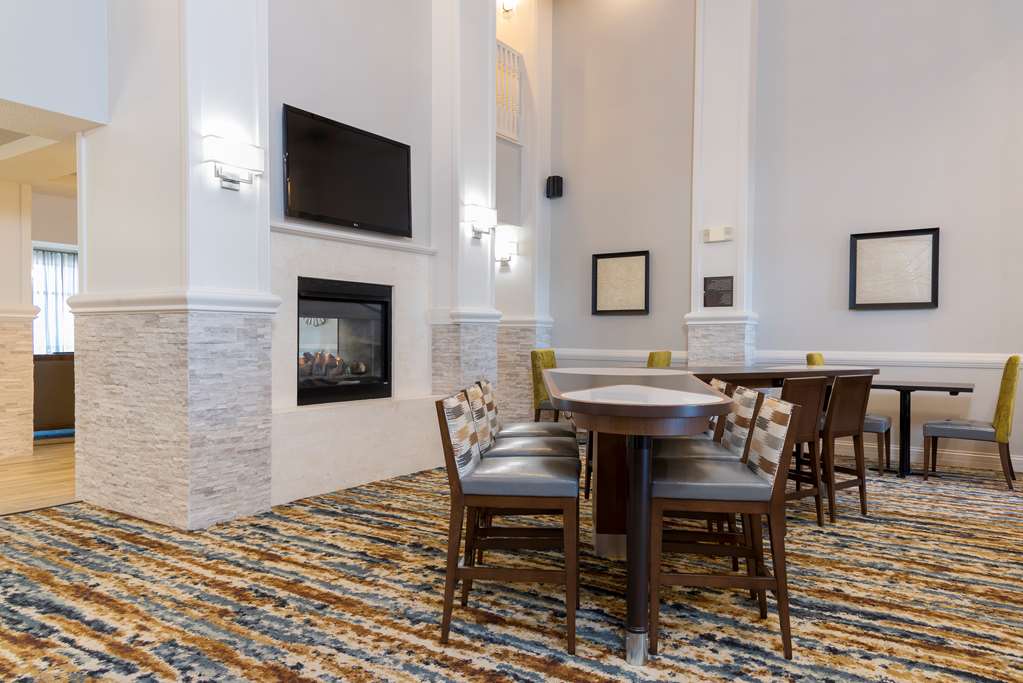 Homewood Suites by Hilton Bloomington Image