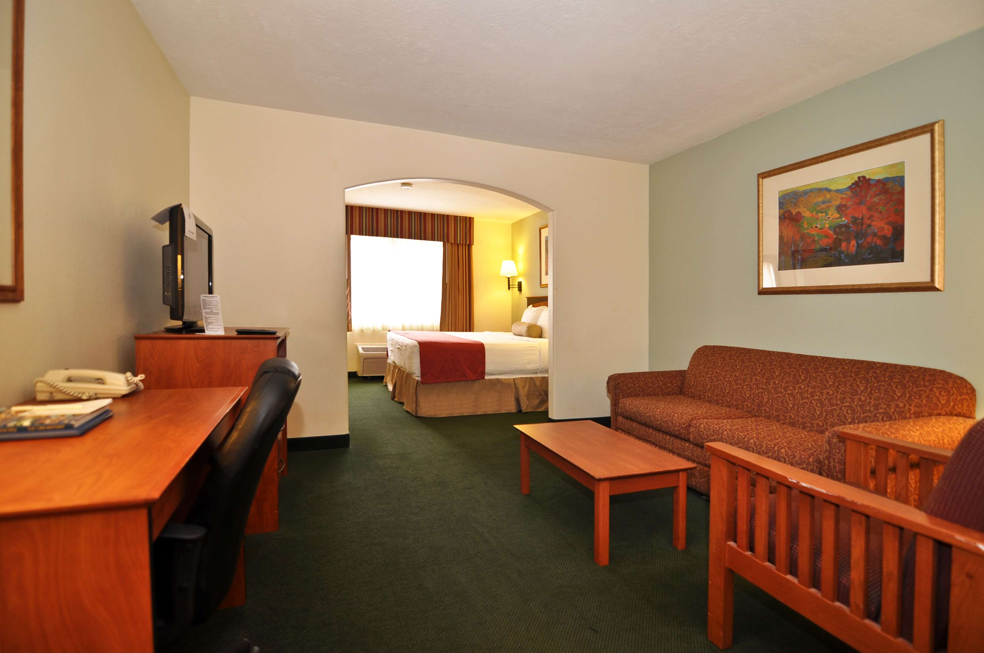 Best Western Plus Eagleridge Inn & Suites Photo