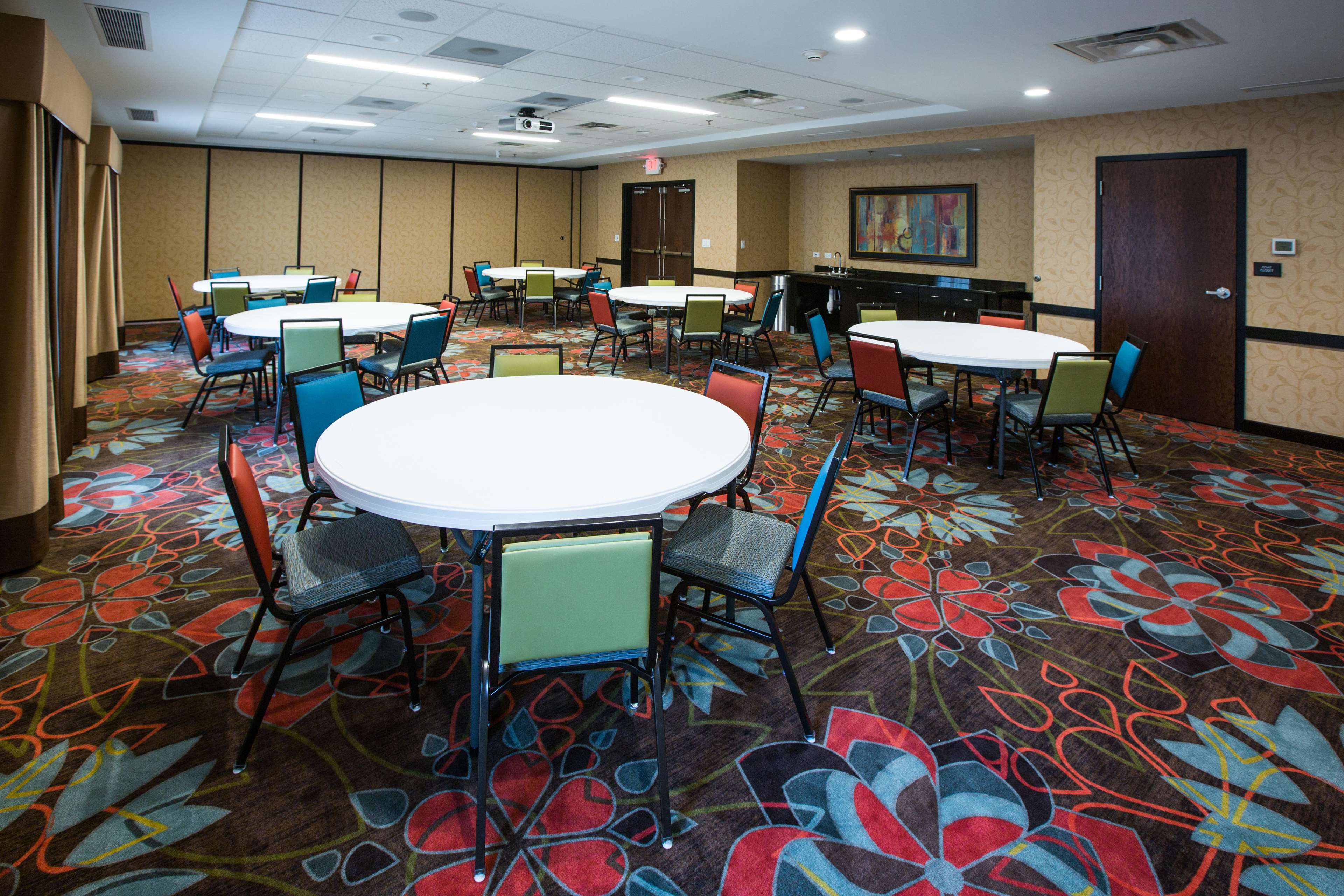 Hampton Inn & Suites Toledo/Westgate Photo