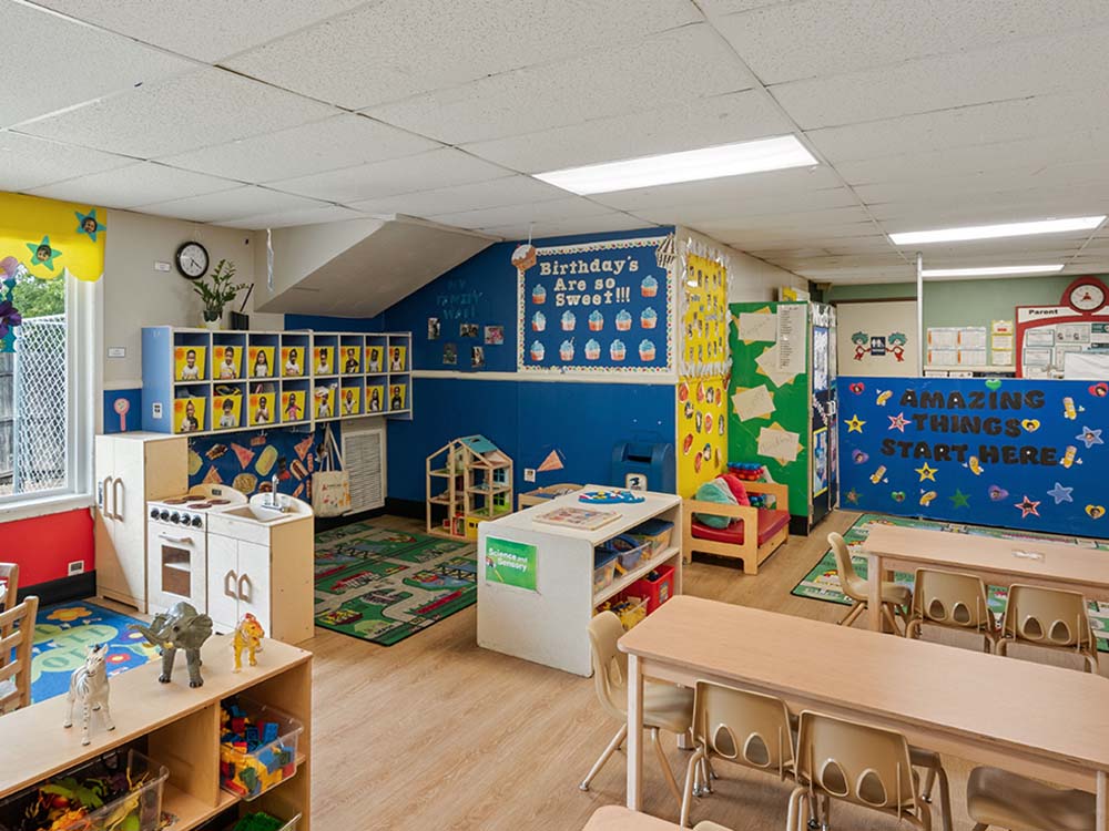 Skyrise School on South Collins Street Image