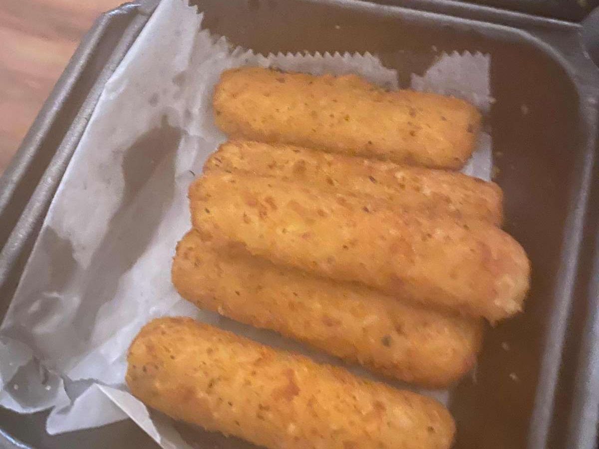 Side Mozzarella Sticks 5pcs