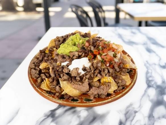 1/2 Carne Azada súper Nachos