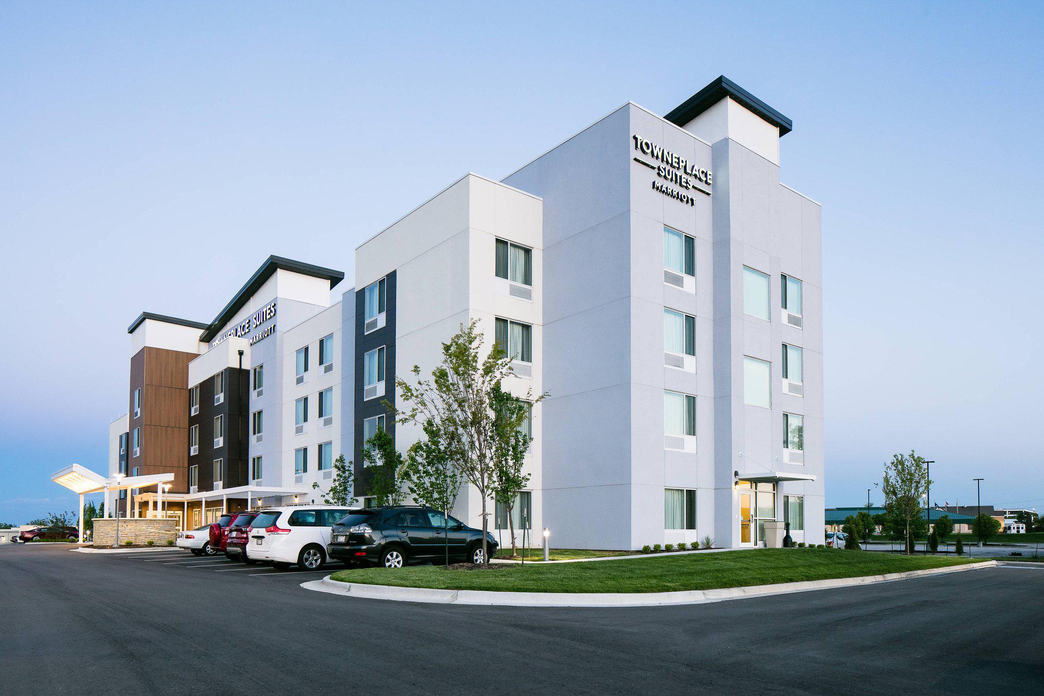 TownePlace Suites by Marriott Kansas City Airport Photo