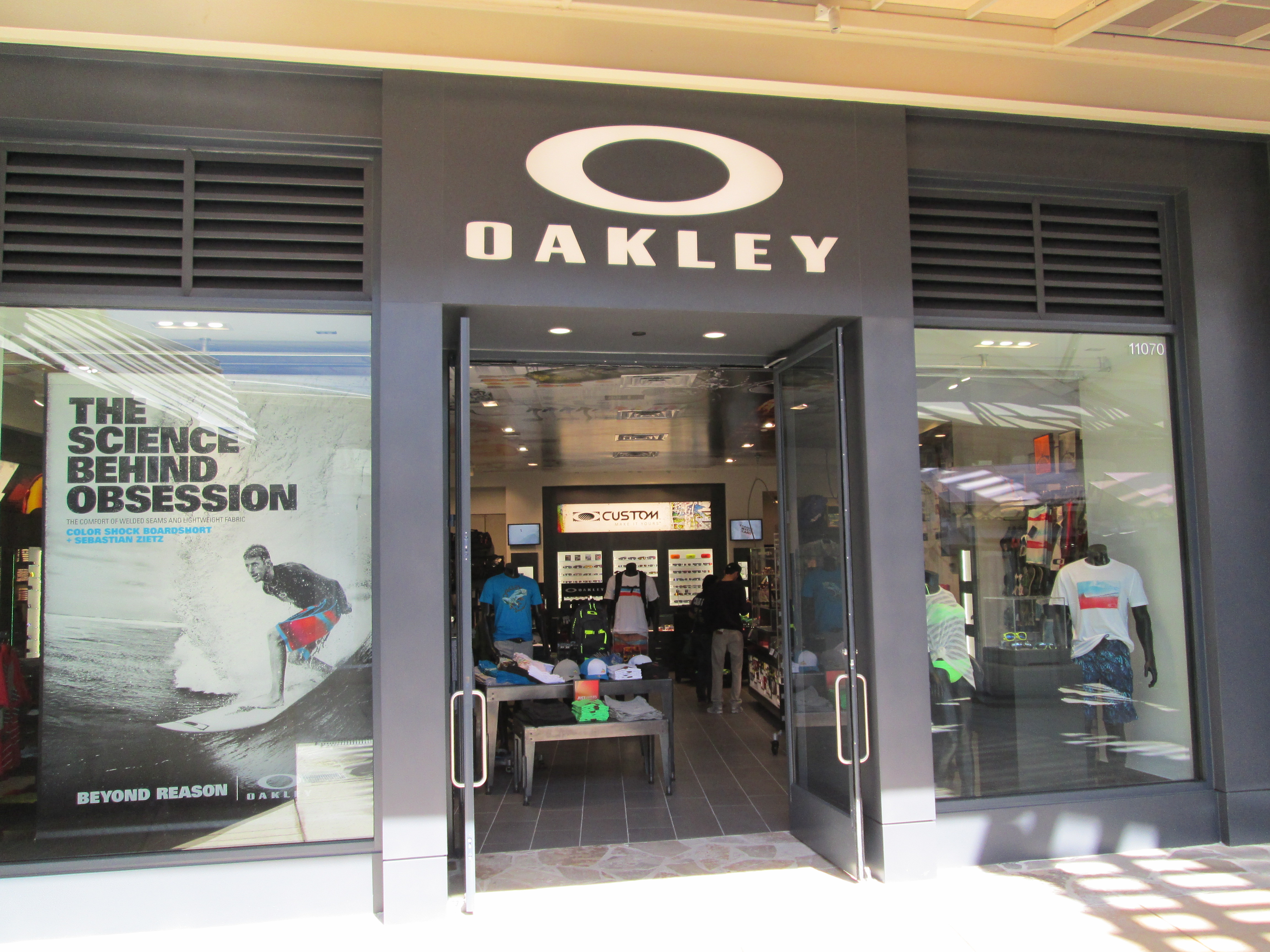 oakley vault near me