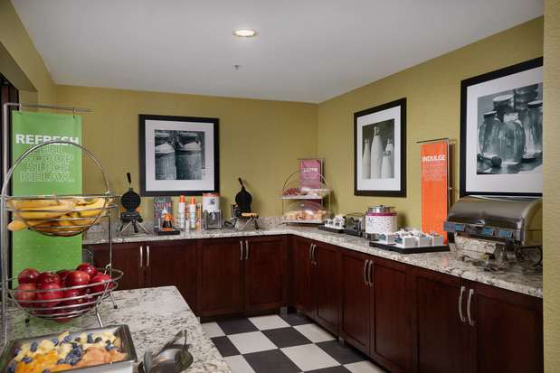 Images Hampton Inn Phoenix/Anthem
