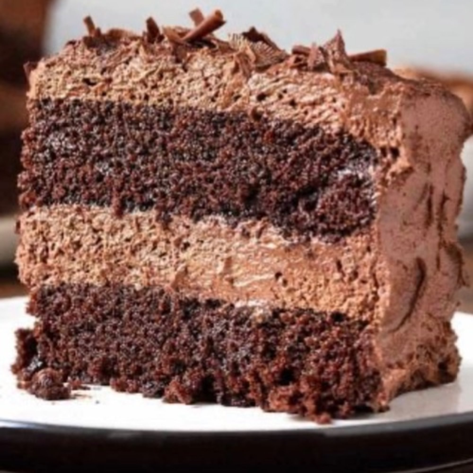 CHOCOLATE MOUSSE CAKE