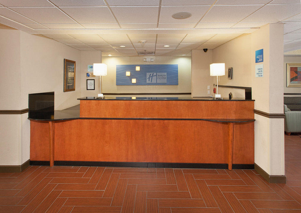 Holiday Inn Express & Suites Port Charlotte Photo