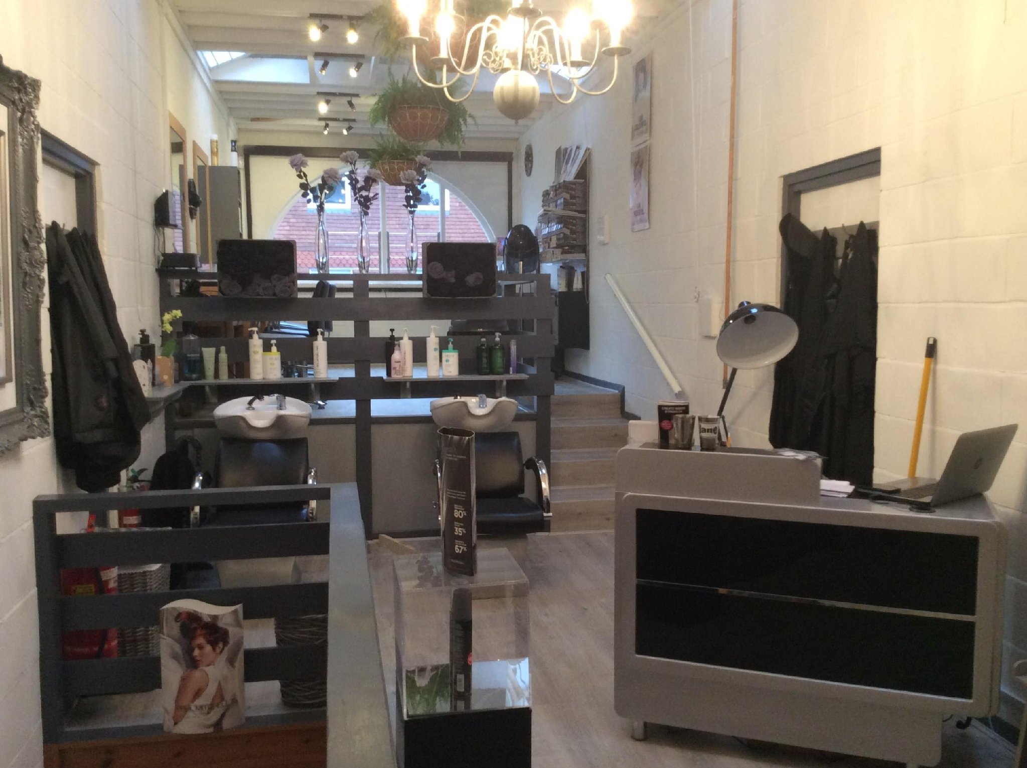 Divas Hair Salon Hairdressers (ladies) in Tunbridge Wells TN2 5QJ