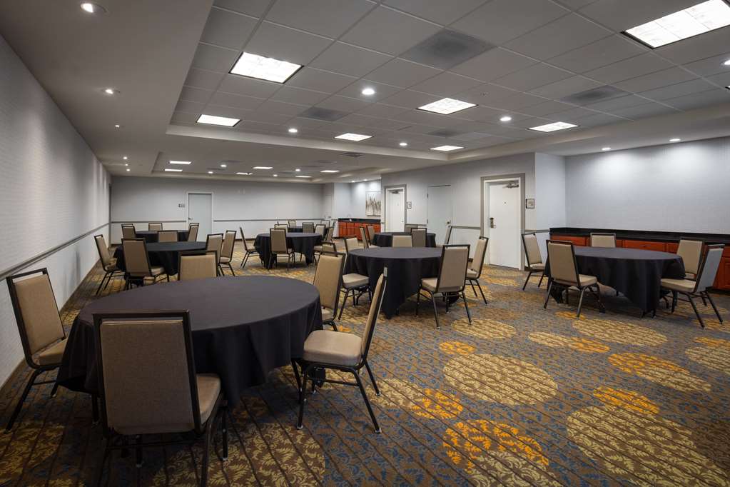 Homewood Suites by Hilton Fairfield-Napa Valley Area Image