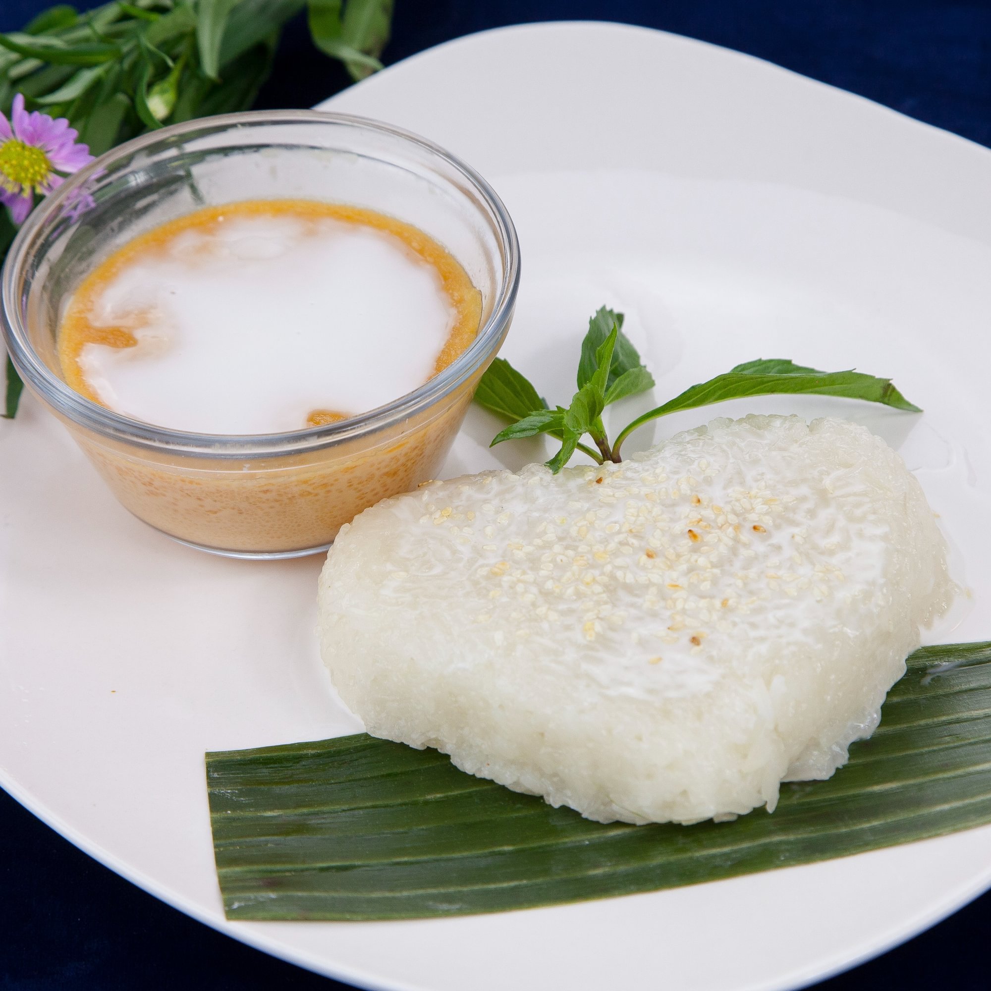 Sweet Sticky Rice & Coconut Ice Cream