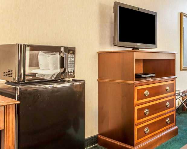 Images Comfort Inn near Toms River Corporate Park
