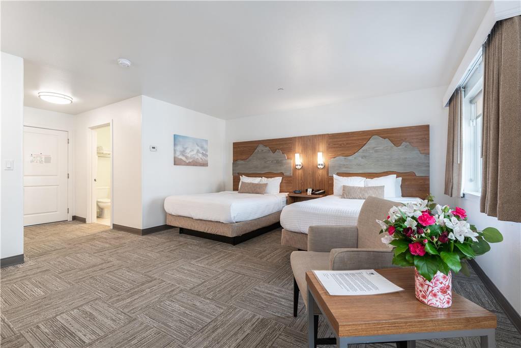 Marshall Suites Bainbridge Island, SureStay Collection Image