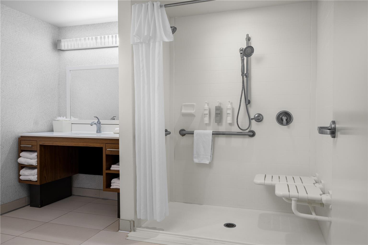 Home2 Suites by Hilton Minneapolis-Eden Prairie Image