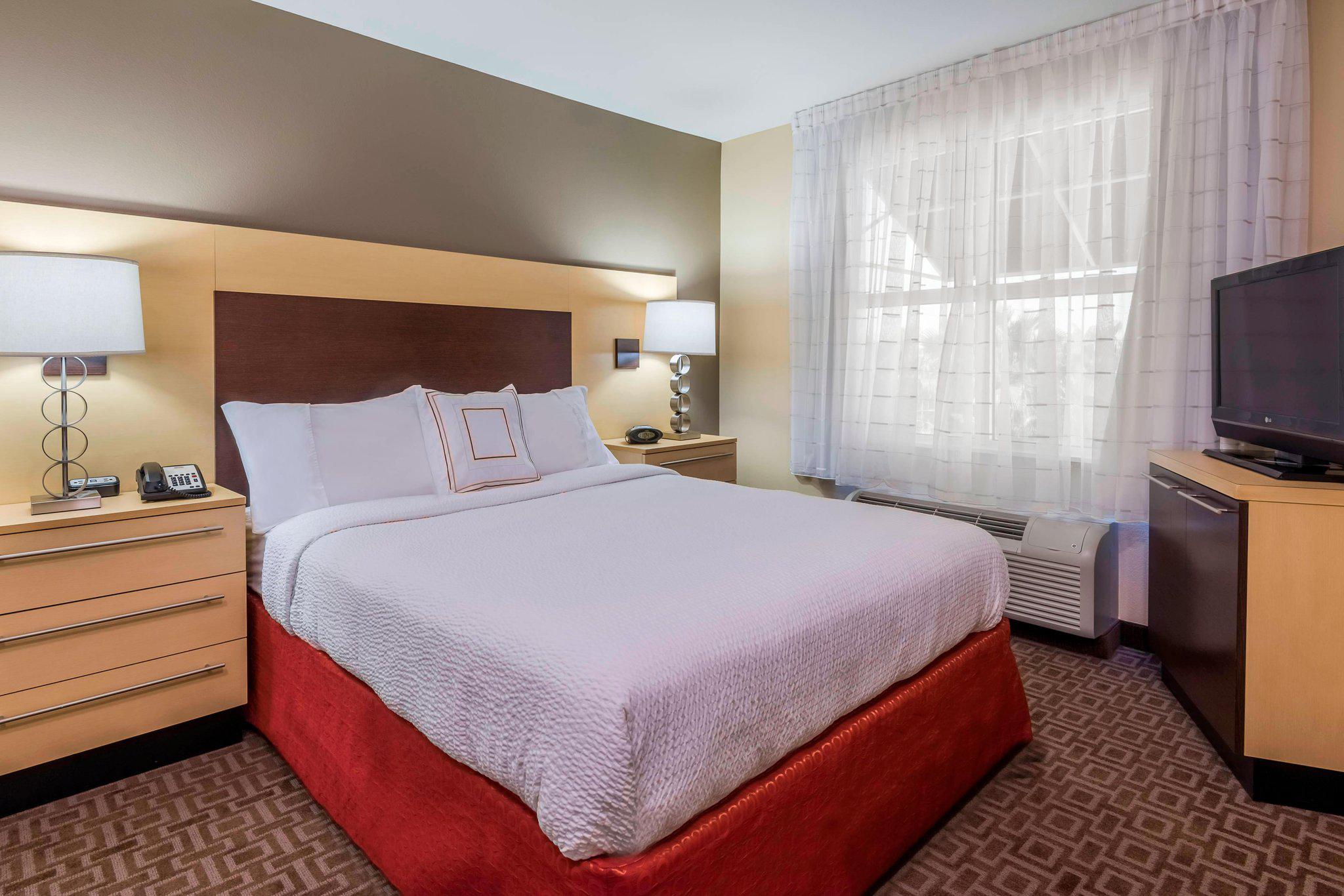 TownePlace Suites by Marriott Tampa Westshore/Airport Photo