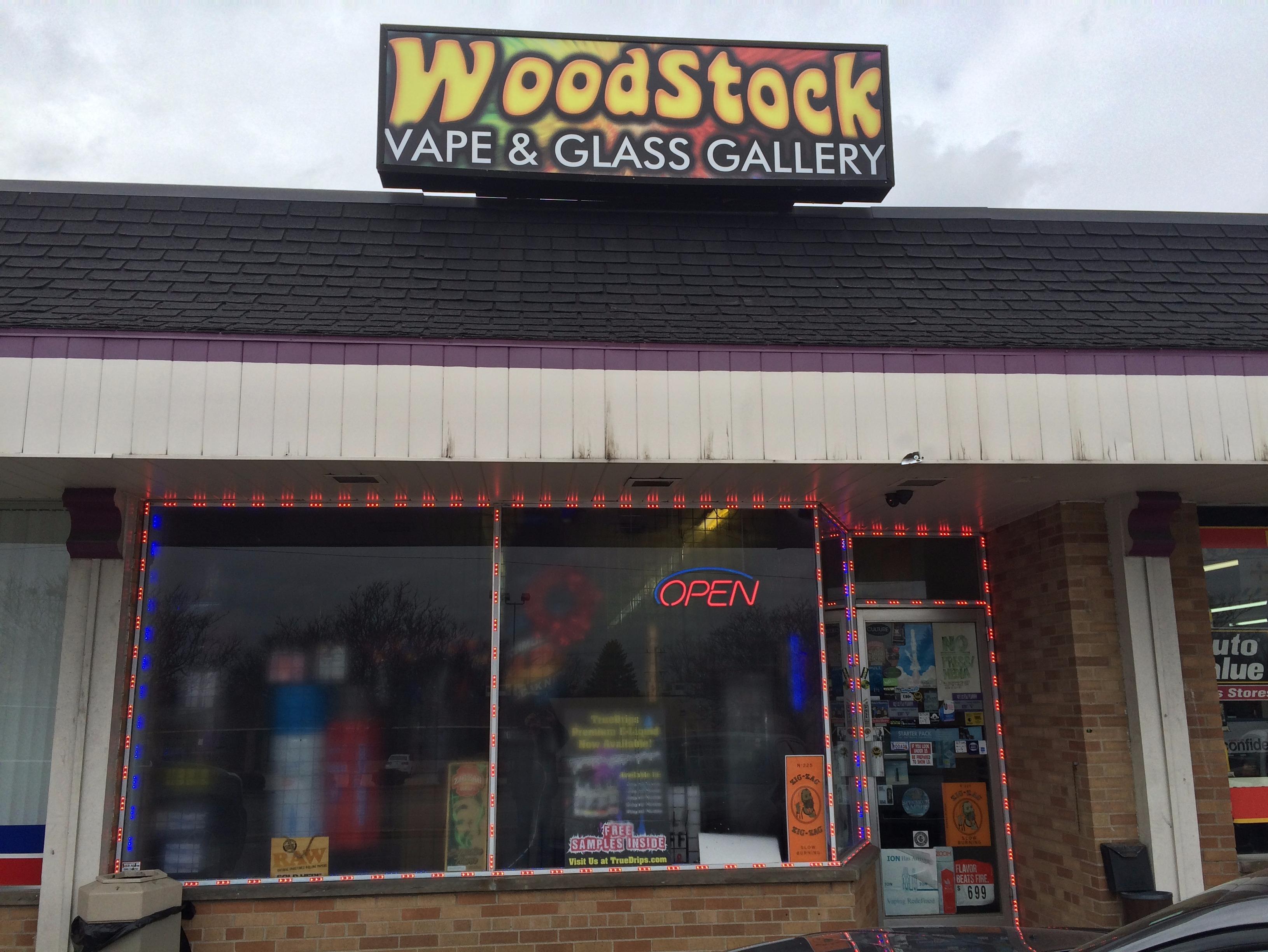 Woodstock Vape & Glass Gallery Photo