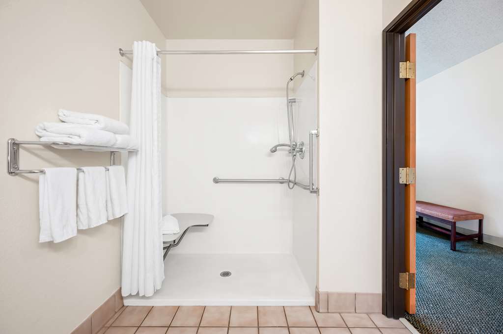 Best Western Annawan Inn Image