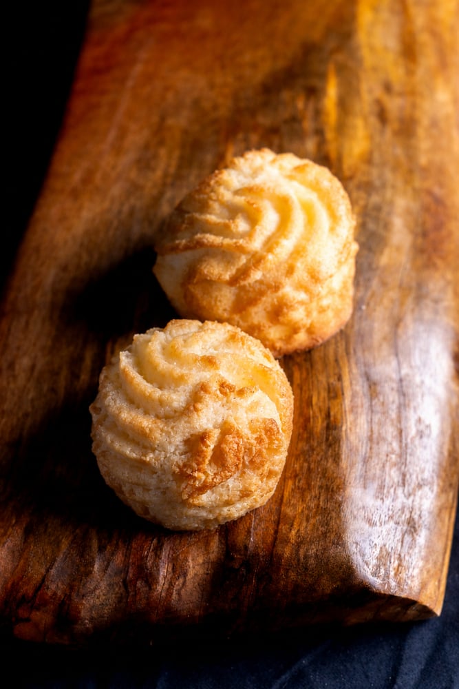 Plain Macaroon
