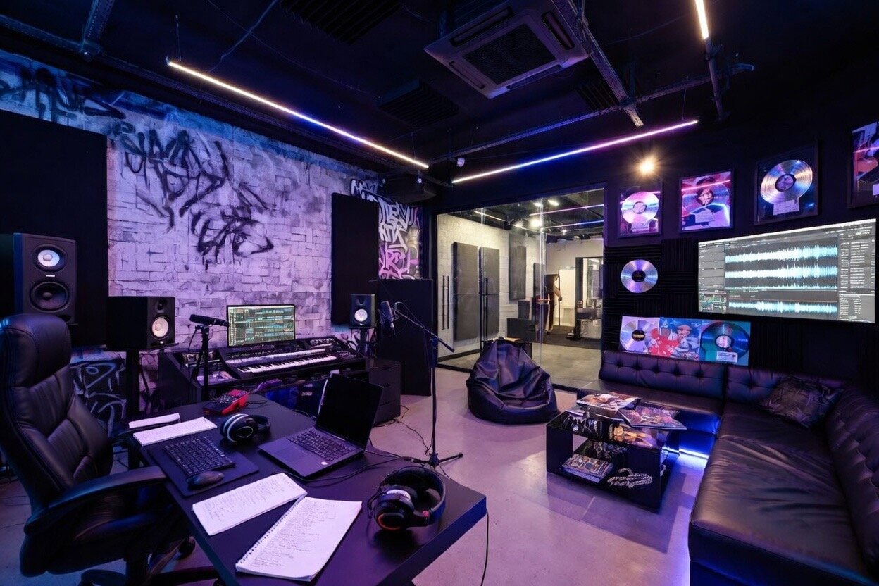 Vantablue Entertainment Image