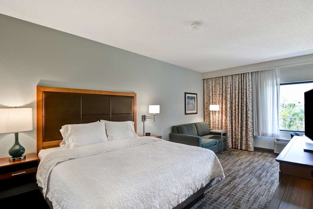 Hampton Inn Palm Beach Gardens Image