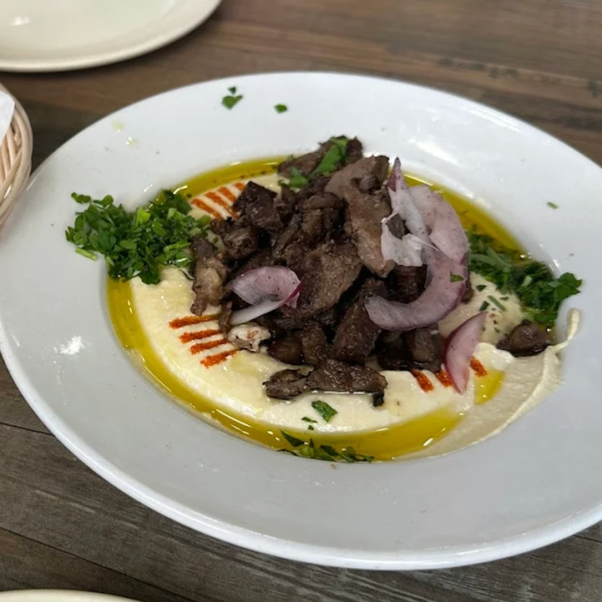 Hummus with Meat
