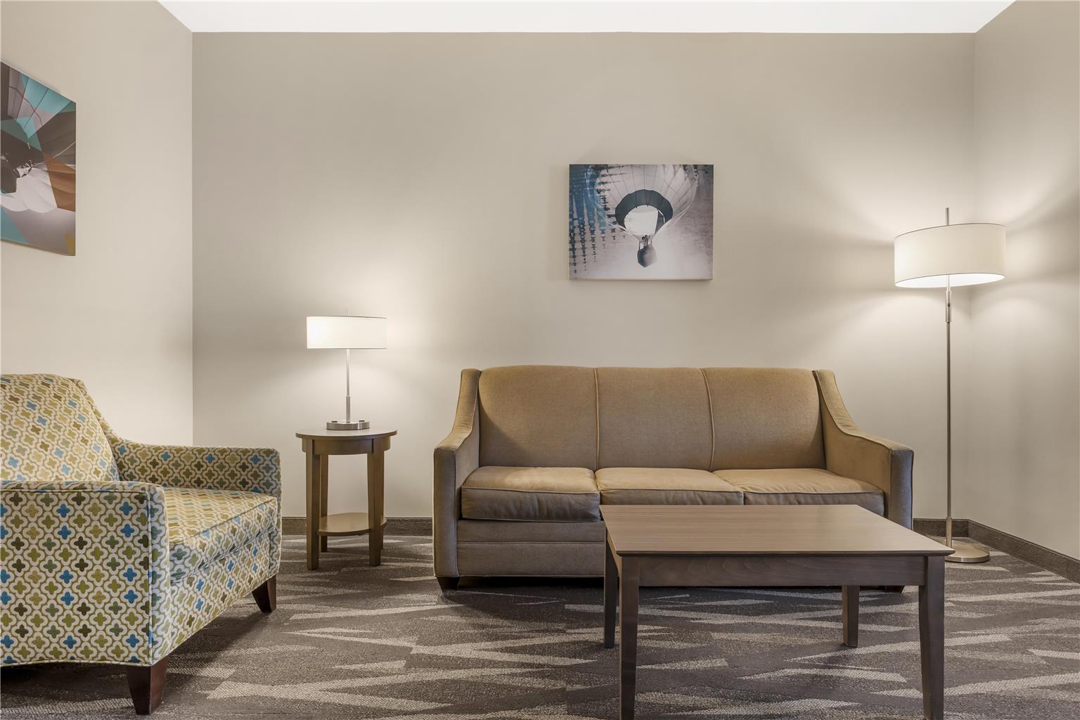 Best Western Plus Centralia Hotel & Suites Image