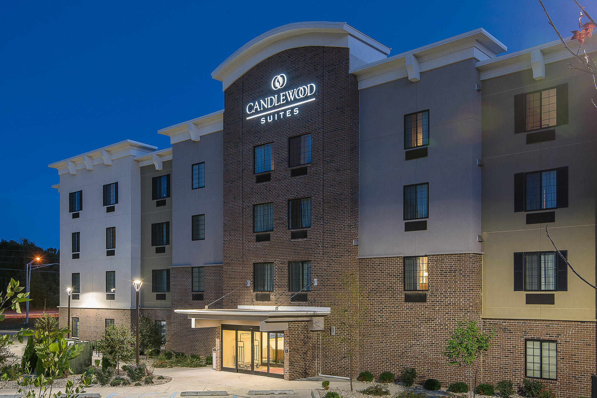 Candlewood Suites Bloomington Photo