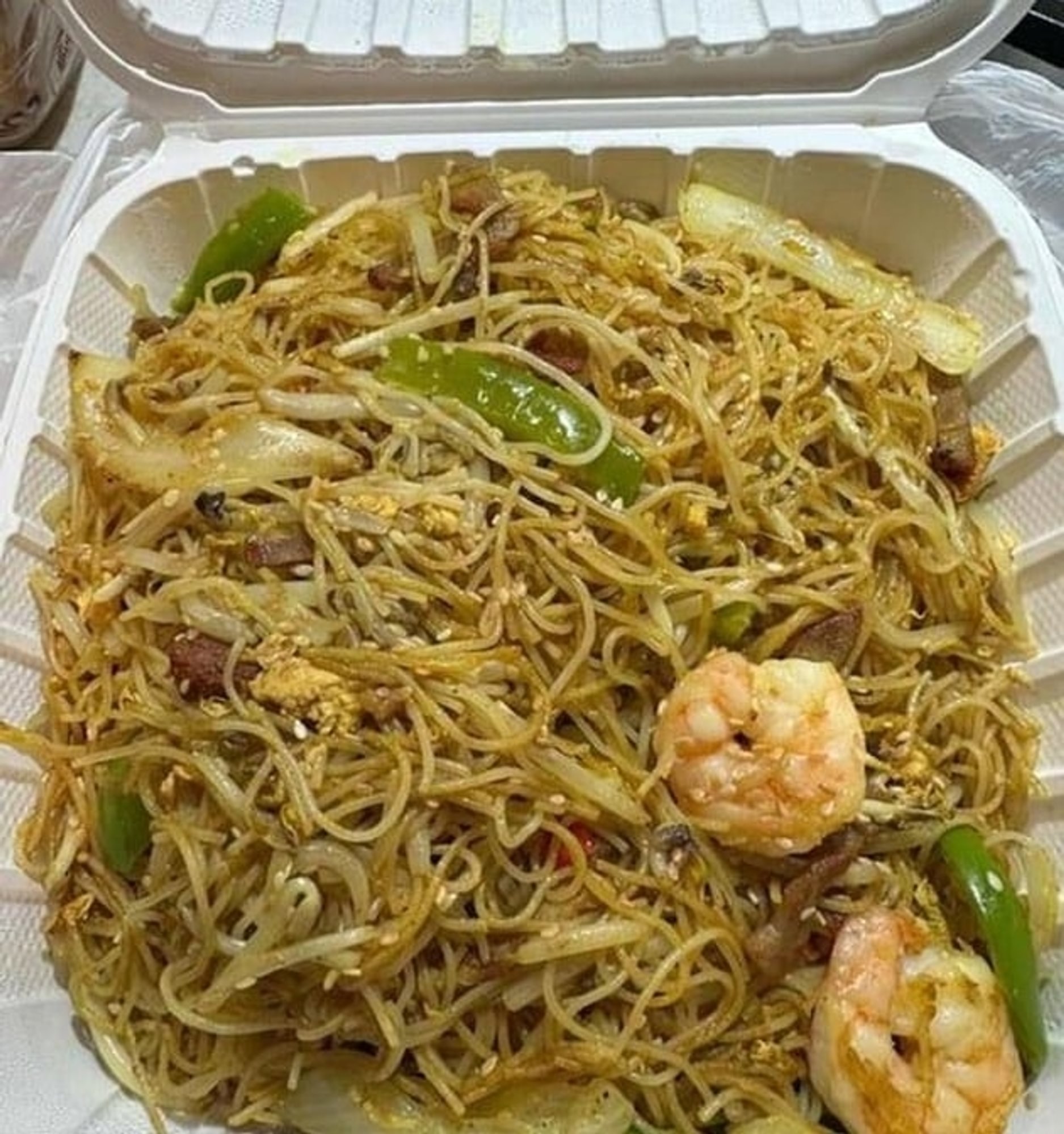88. Singapore Curry Rice Noodle (Shrimp & Bbq Pork) / 星洲炒米