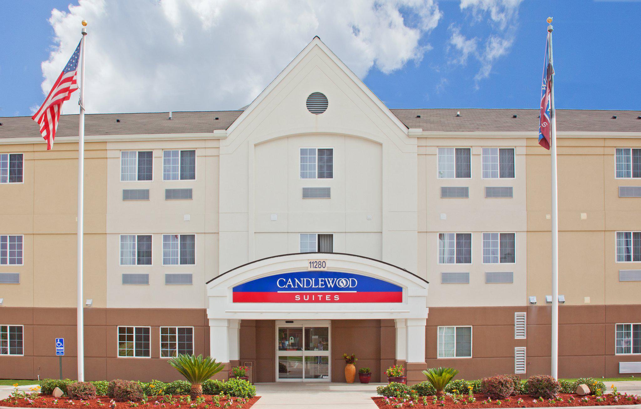 Candlewood Suites Houston Westchase - Westheimer Photo