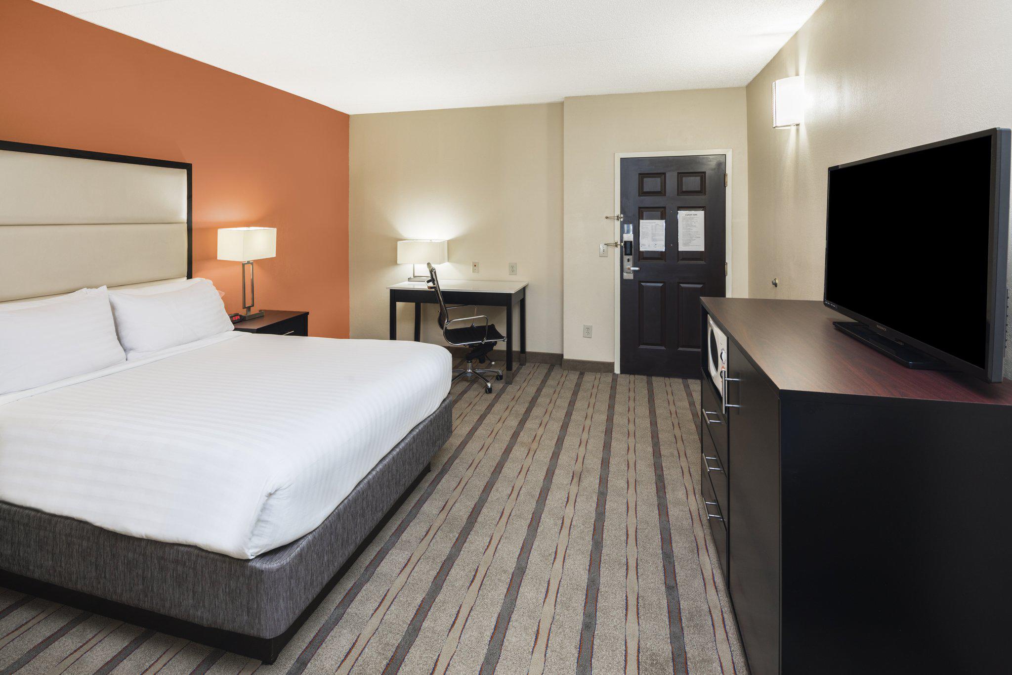 Holiday Inn Express & Suites Atlanta NE - Duluth Photo