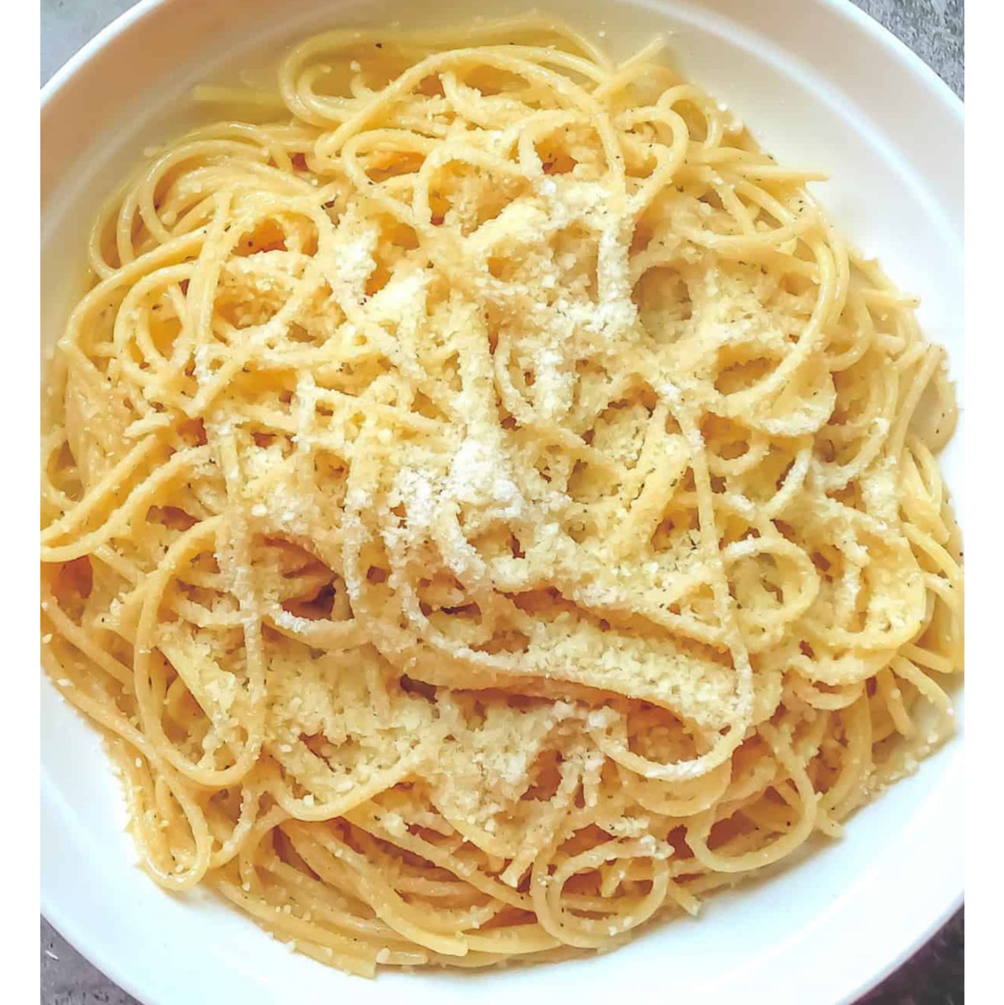 Spaghetti butter and parmesan