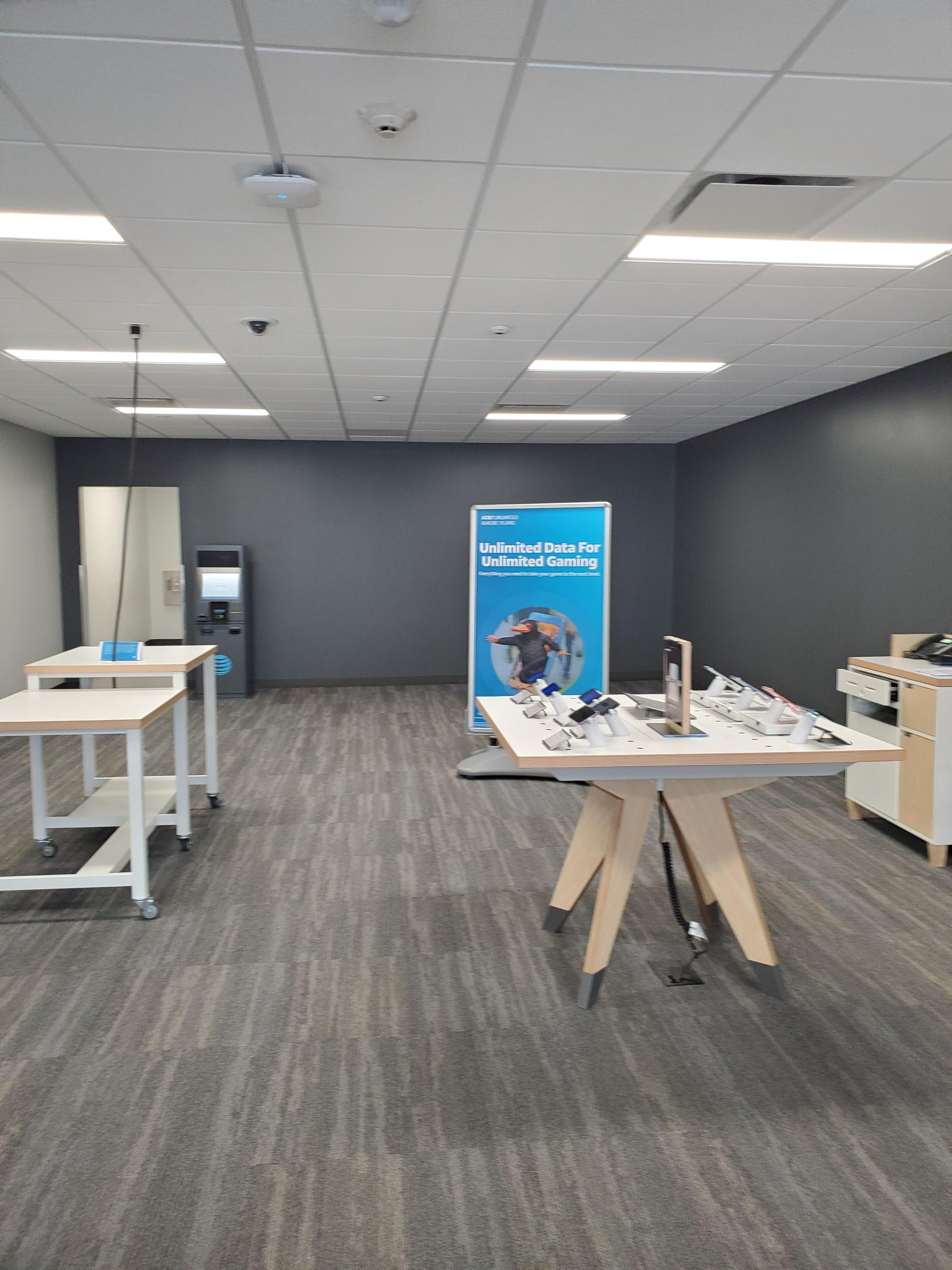 AT&T Store Photo