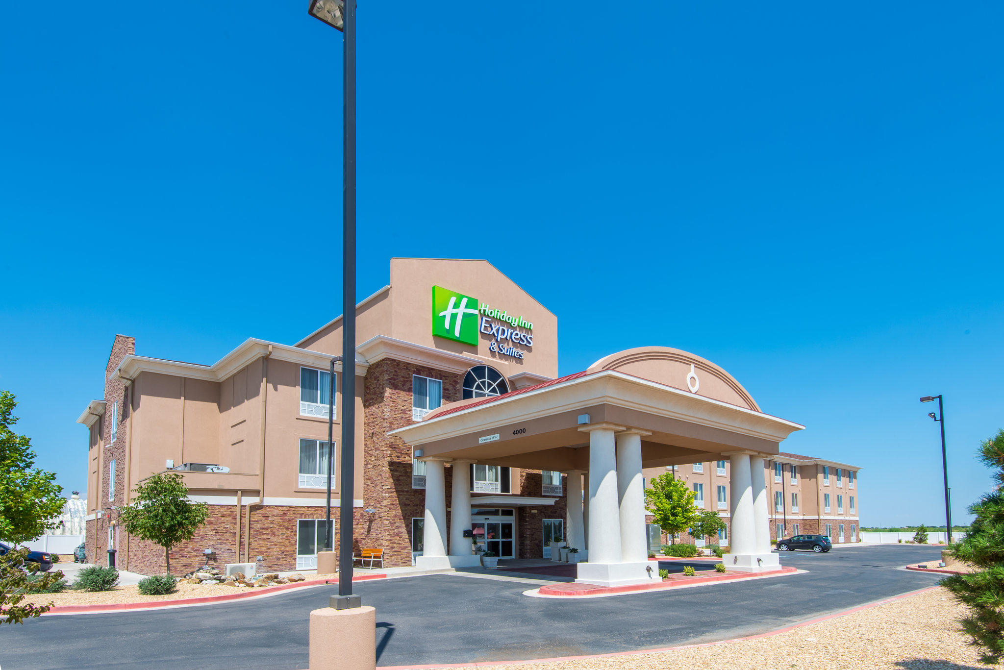 Holiday Inn Express & Suites Hobbs Photo