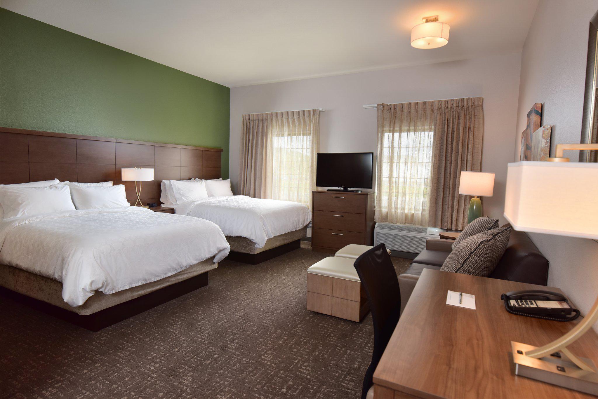 Staybridge Suites Wisconsin Dells - Lake Delton Photo