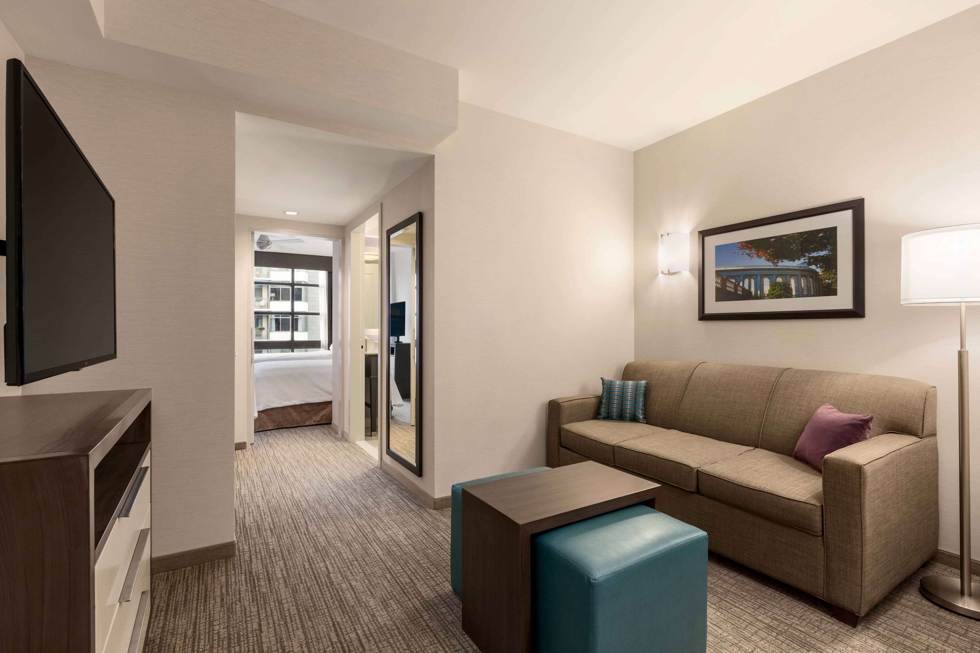 Guest room