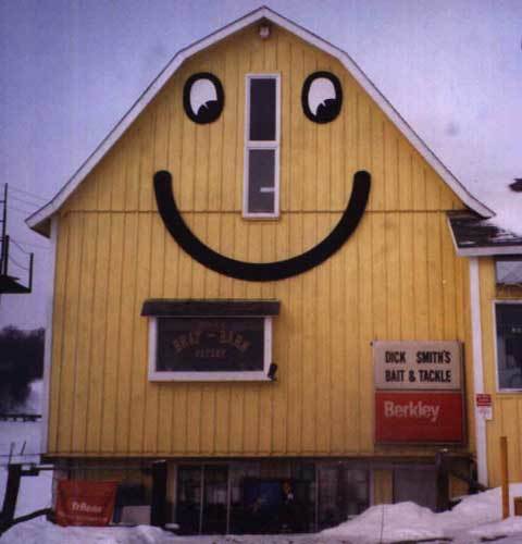 The Smiley Barn Logo