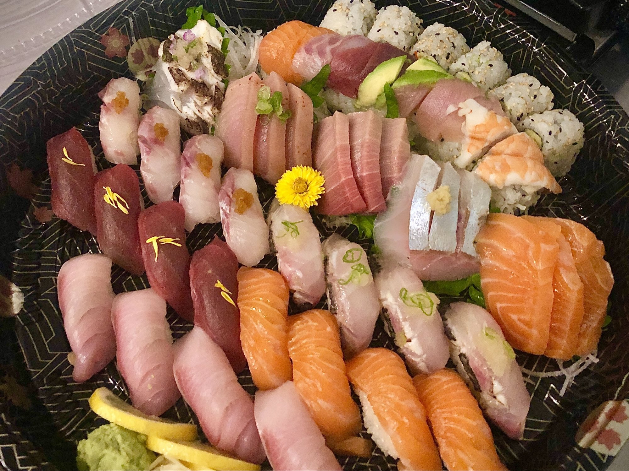 Sushi & Sashimi Platter