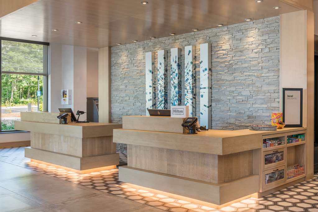 Hilton Garden Inn Boston Canton Image