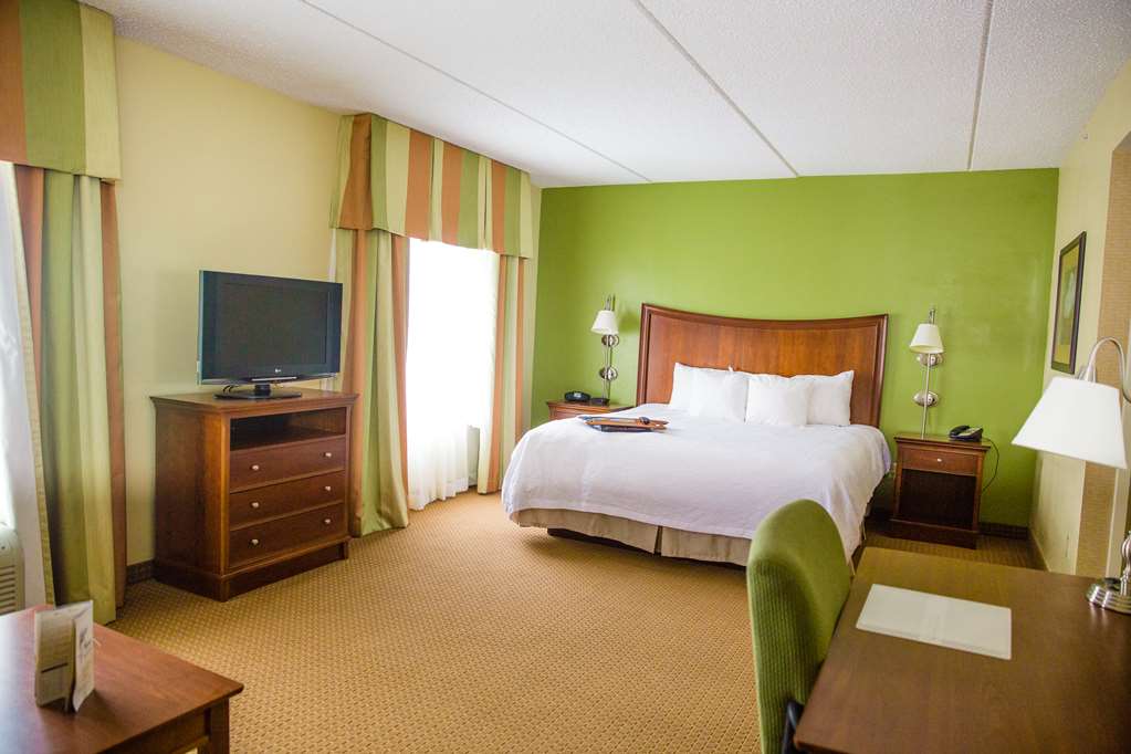 Hampton Inn & Suites Blairsville Image