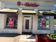 Exterior photo of T-Mobile Store at Shaker Sq & N Moreland Blvd, Cleveland, OH