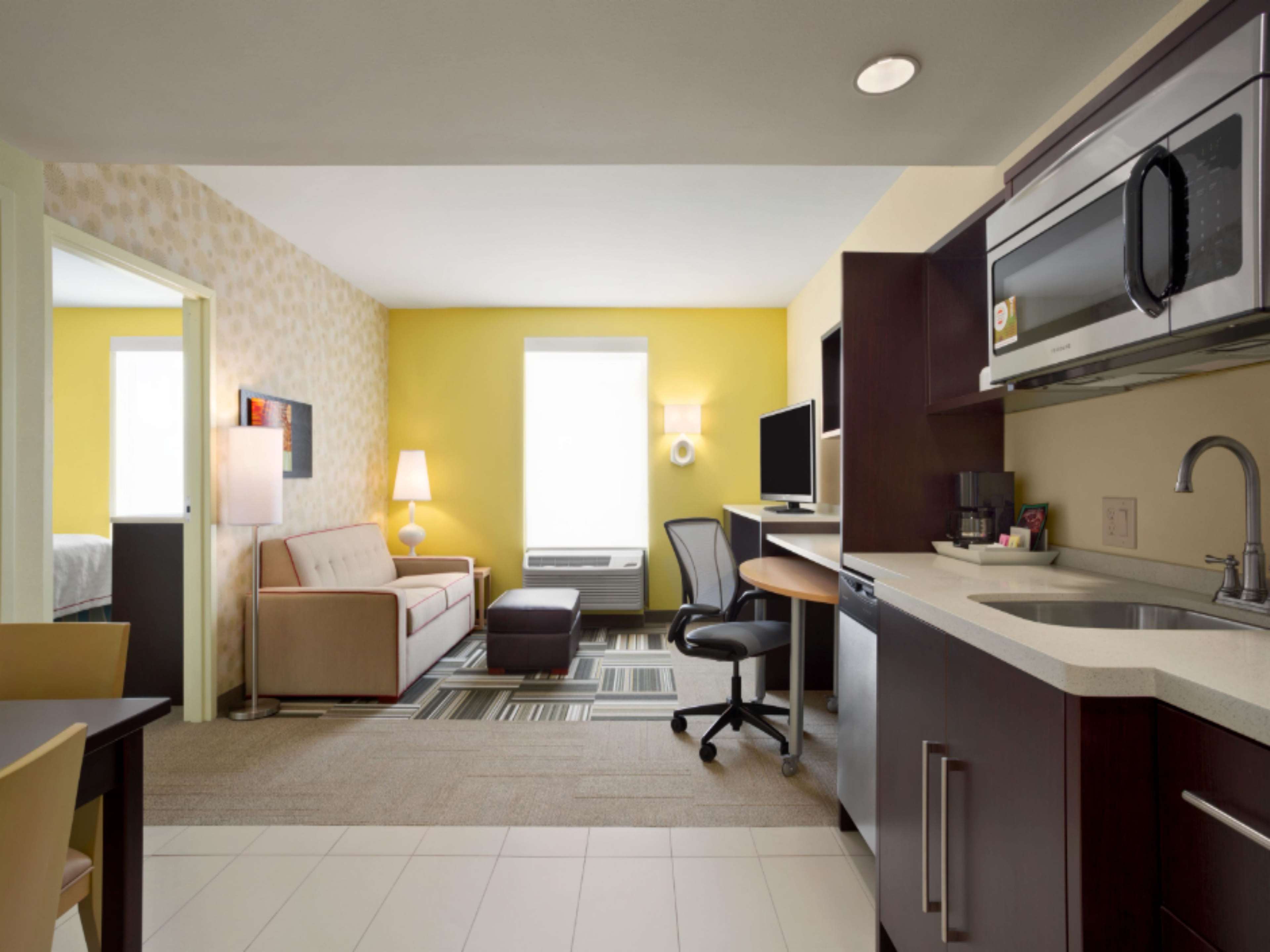 Home2 Suites by Hilton Greensboro Airport, NC Photo