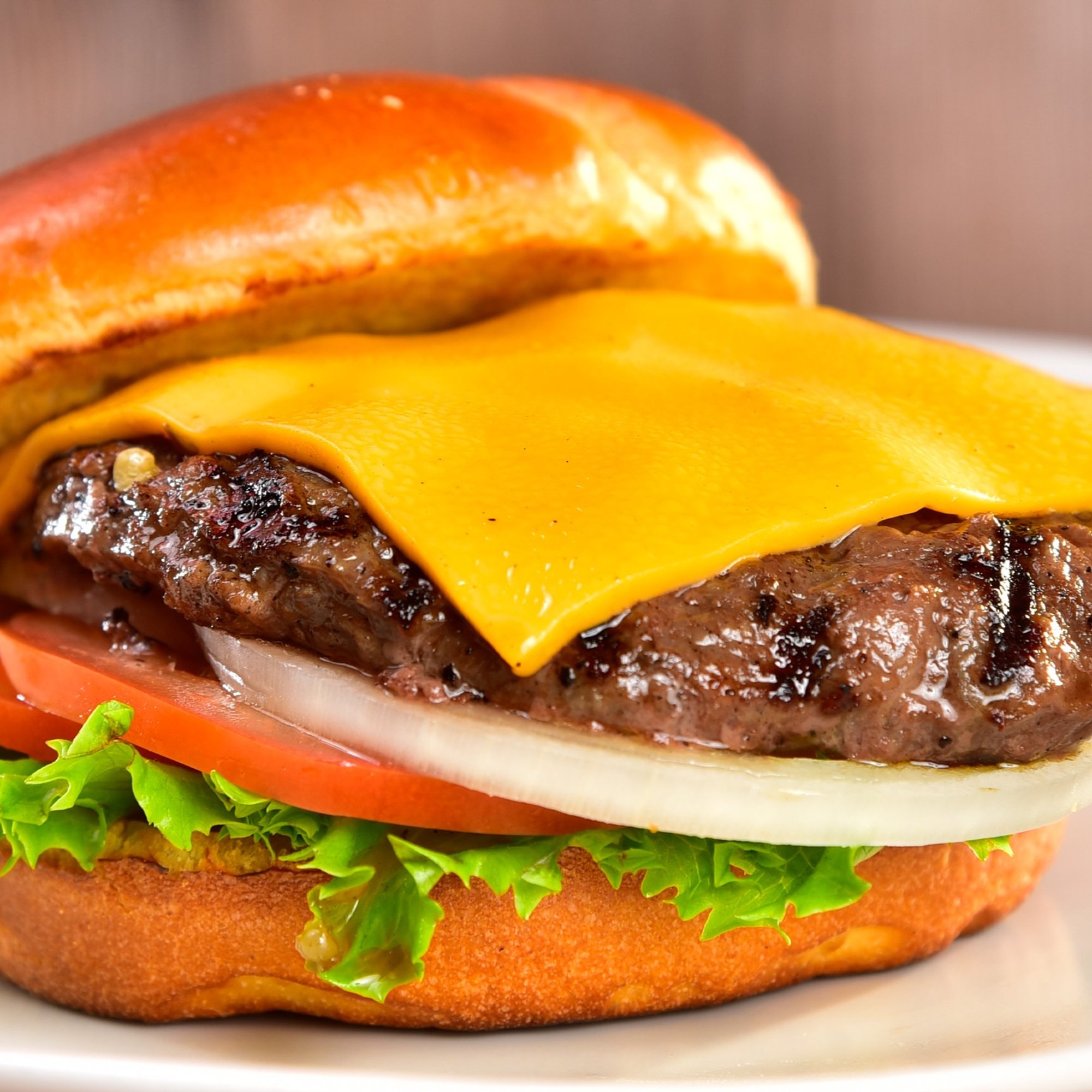 Classic Cheeseburger